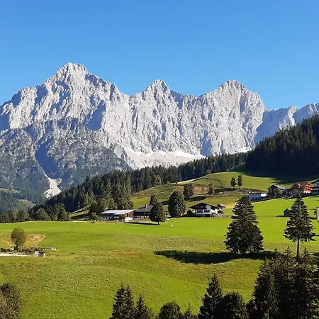 Muehlebnerhof شقة