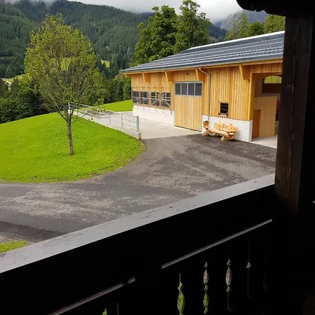 Muehlebnerhof شقة
